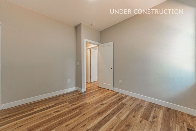 Building Photo - Brand New Woodland Park Townhome!