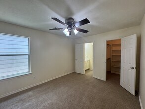 Building Photo - 3809 Brinkman St