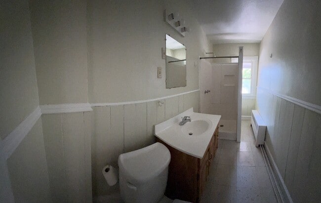 Building Photo - 9 Hickok Pl