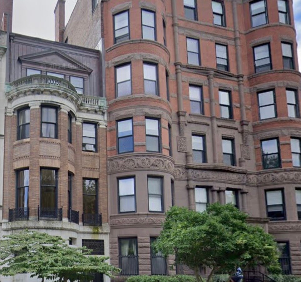 Building Photo - 306 Commonwealth Ave