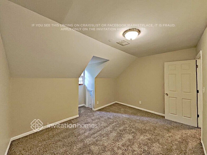 Building Photo - 1798 Apple Blvd