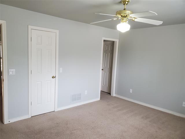 Building Photo - 5305 Coachman Ct