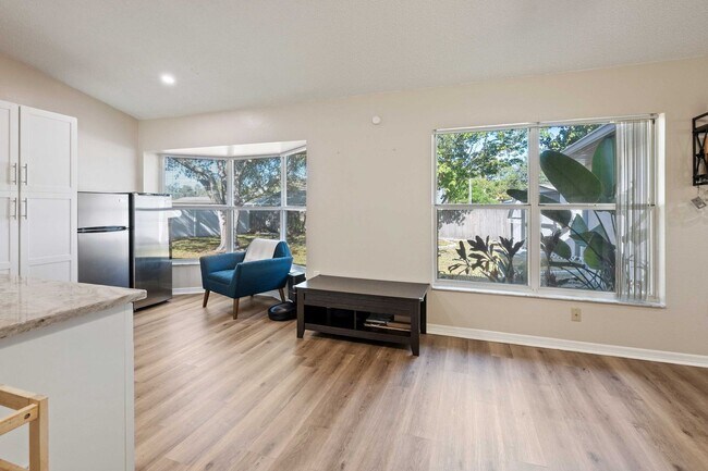 Building Photo - Spacious 3/2 Single Family Home in Spring ...