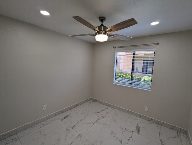 Building Photo - Single Story Condo; ground floor in El Cajon