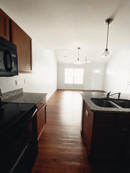 Building Photo - 332 Flat Cove Rd