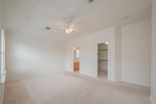 Building Photo - 2927 Steelhead Dr