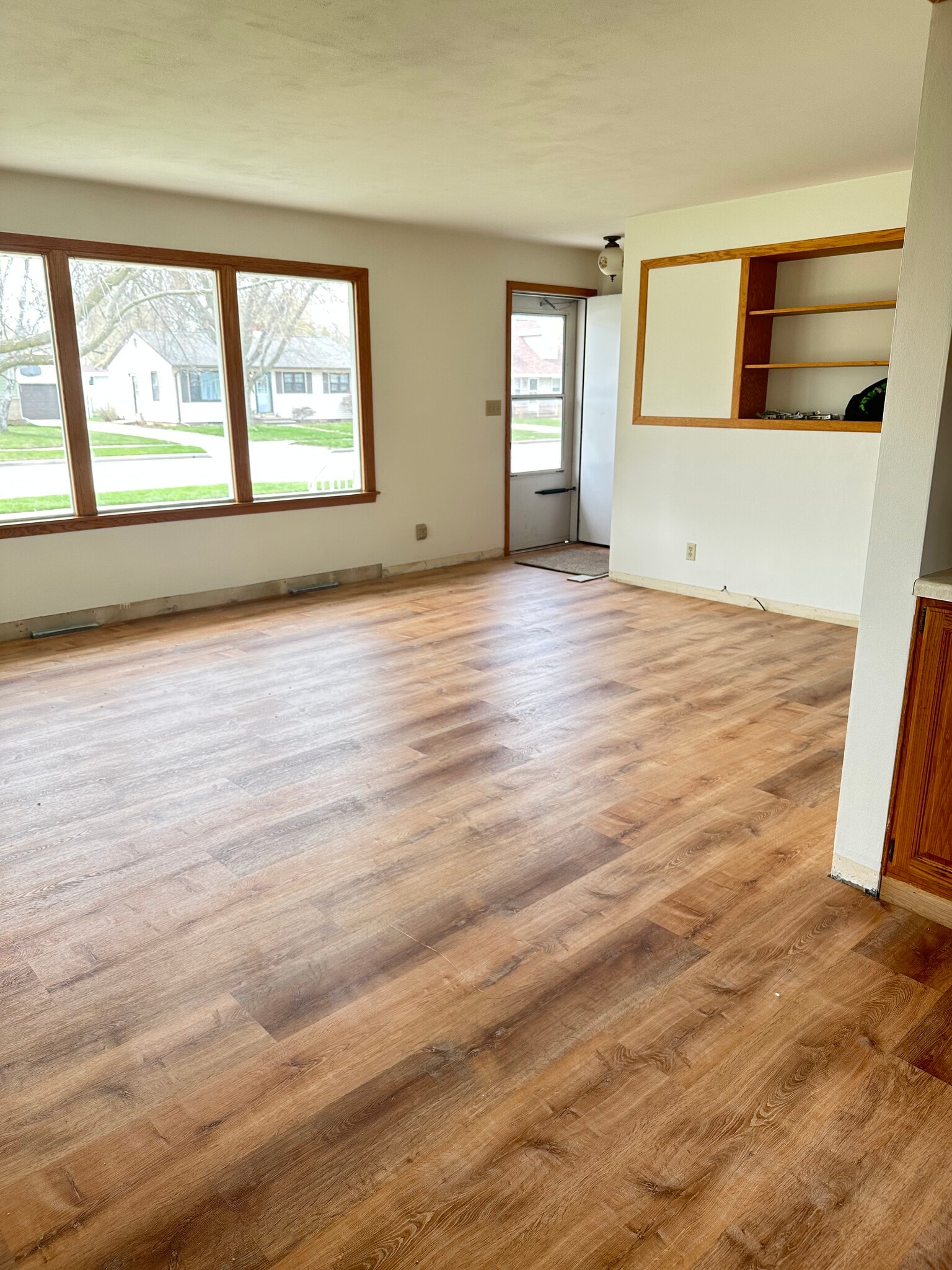 Building Photo - 906 S Christine St