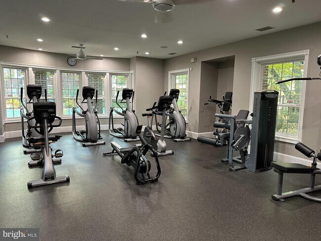 Building Photo - 1550 Spring Gate Dr.