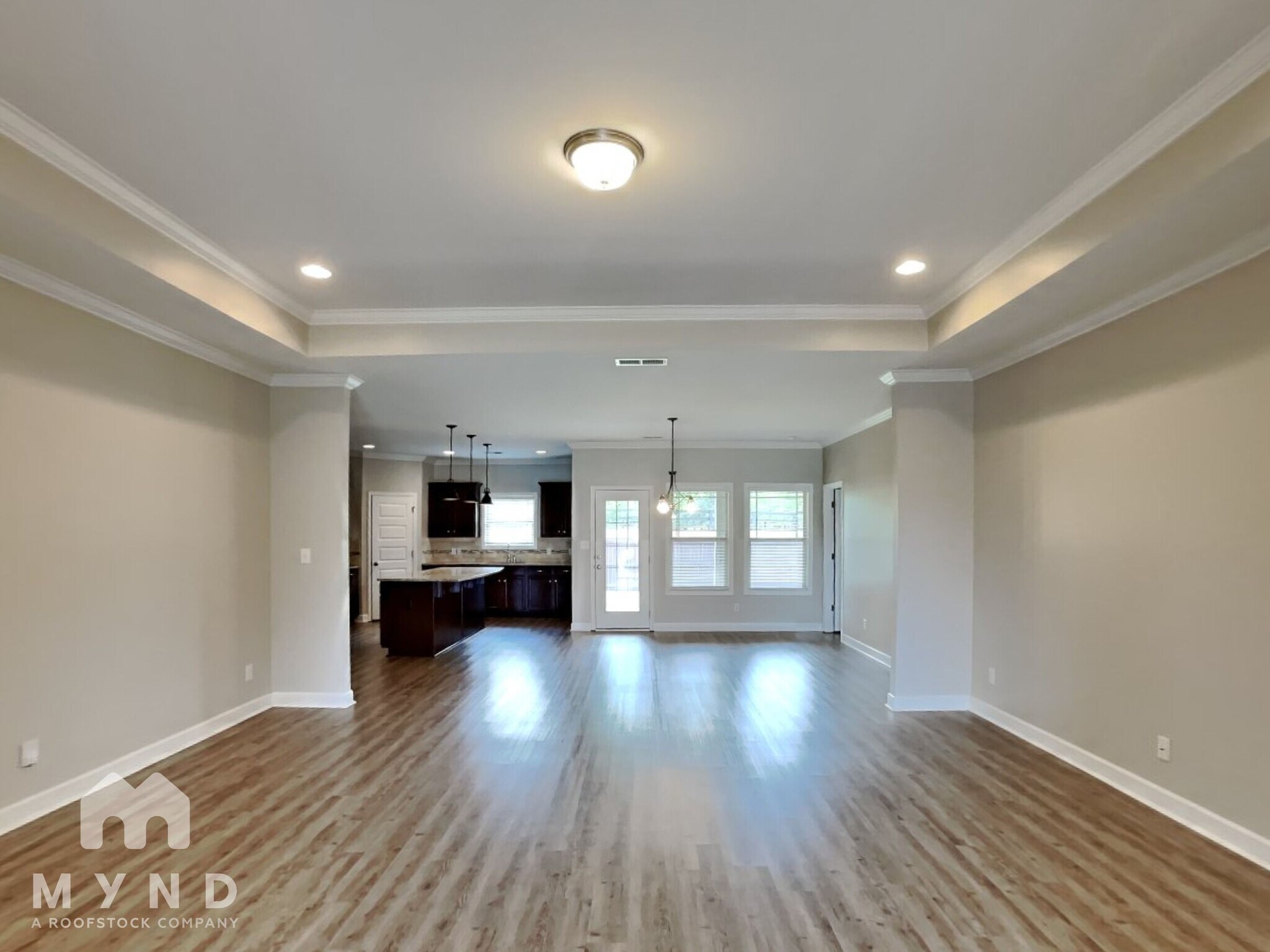 Building Photo - 214 Balota St