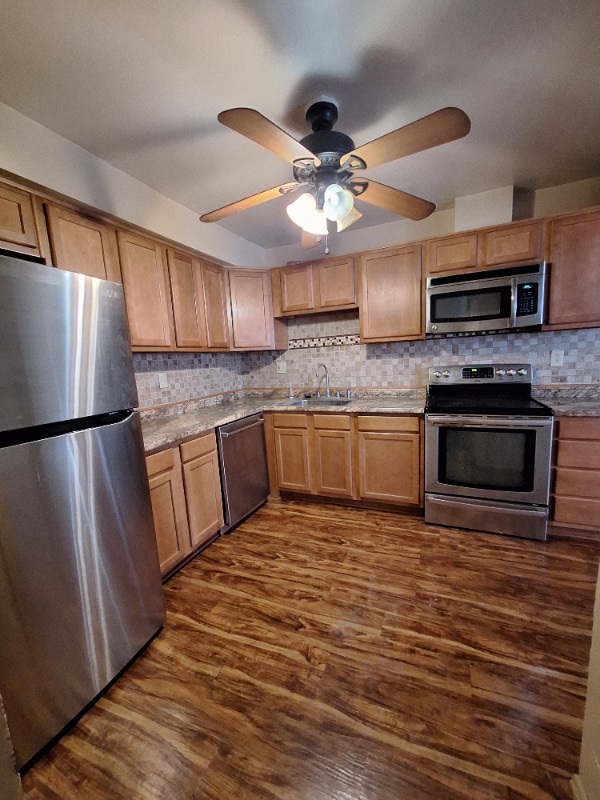 Building Photo - 7705 Swan Terrace