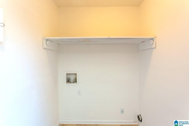 Building Photo - 119 20th Ct E