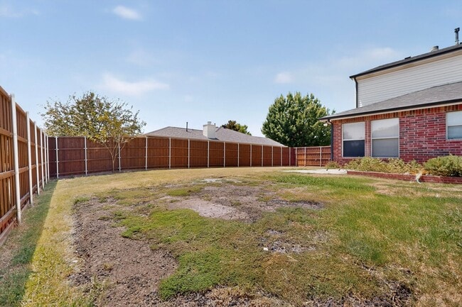 Building Photo - 1410 Thistle Cir