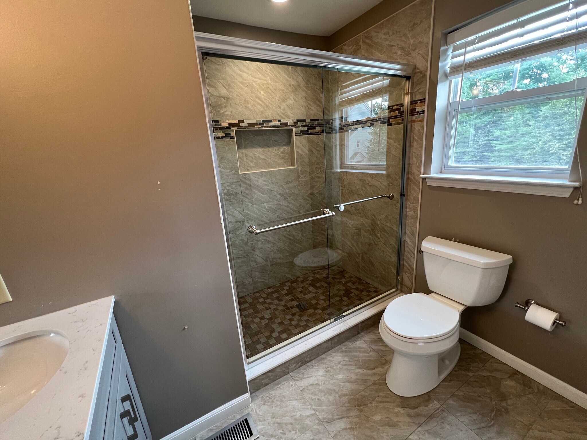 Master Bathroom - 202 Dresher Woods Drive