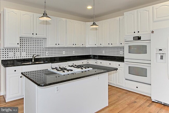 Building Photo - 1850 Brenthill Wy