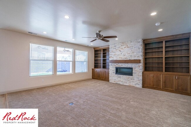 Building Photo - 7 Bedroom Home with 5 Car Garage