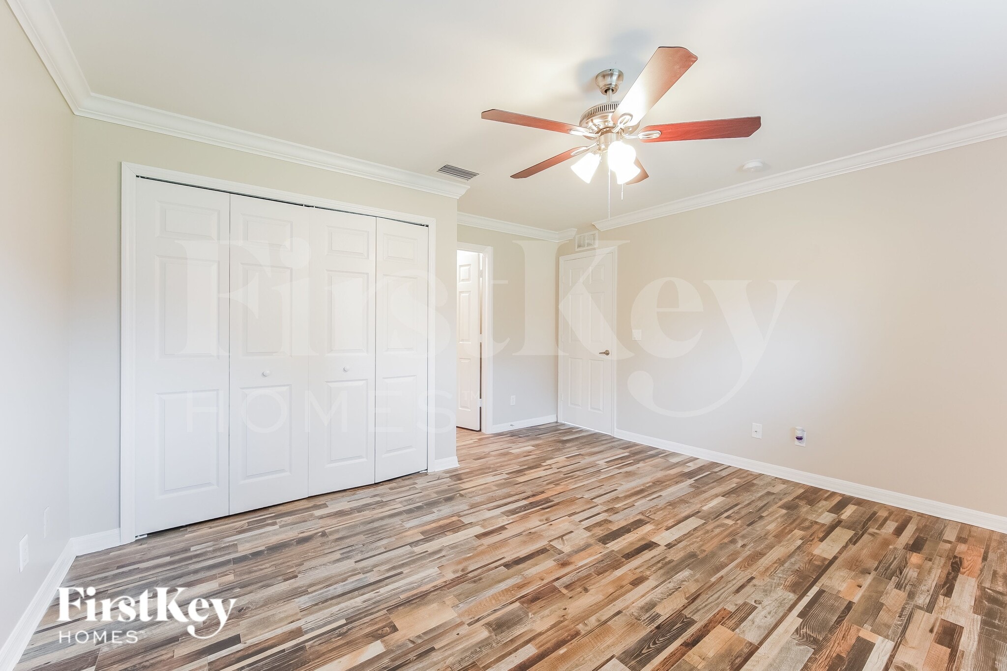 Building Photo - 1408 Flora Ave N