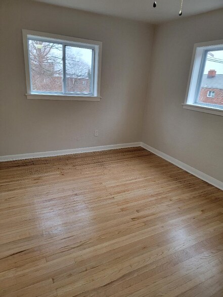 Building Photo - 604 Selma St