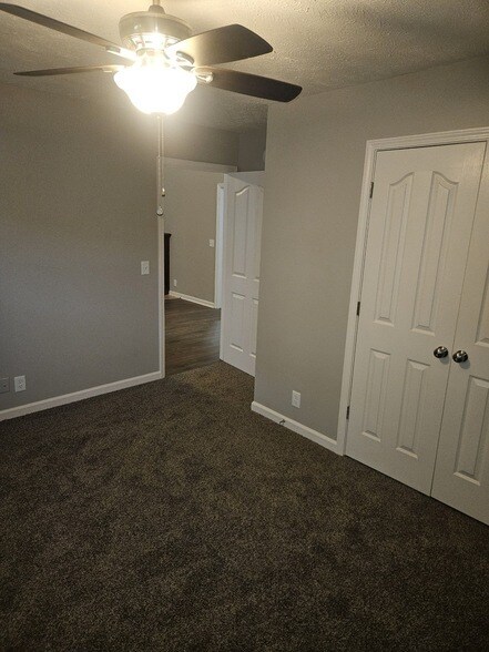 Building Photo - 1911 Pecan Ridge Dr