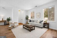 Building Photo - 13 Andrew Pl