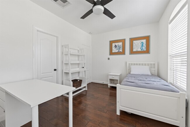 Building Photo - 99 Buck Trail Pl