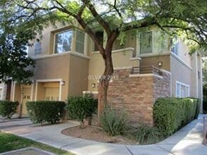 Building Photo - 821 Peachy Canyon Cir