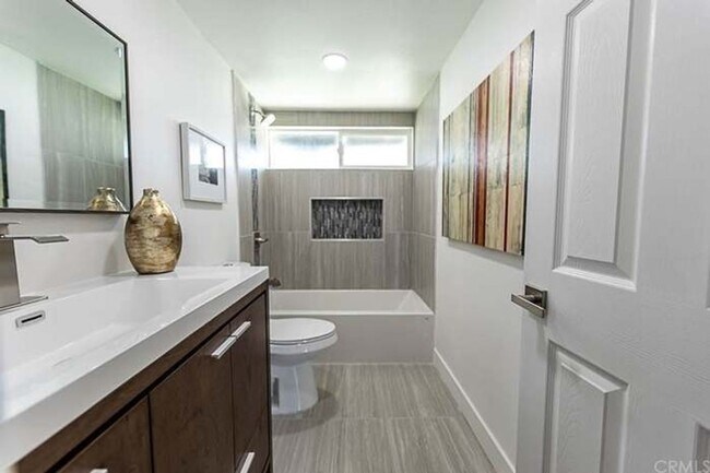 Building Photo - 3 Bedroom Single Family Home near Cal Poly...