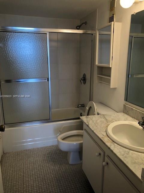 Building Photo - 1200 NE Miami Gardens Dr