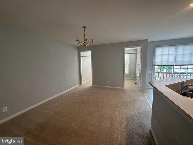 Building Photo - 45760 Smoketree Terrace
