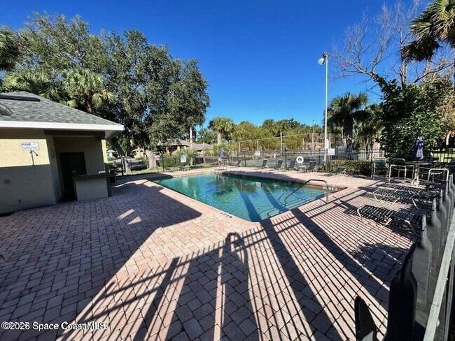 Building Photo - 3590 Sable Palm Ln