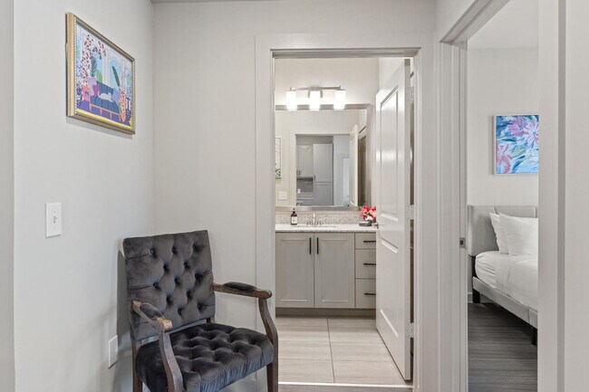 Building Photo - 5820 1/2 Cameron Road-SI FL1-ID1364166P