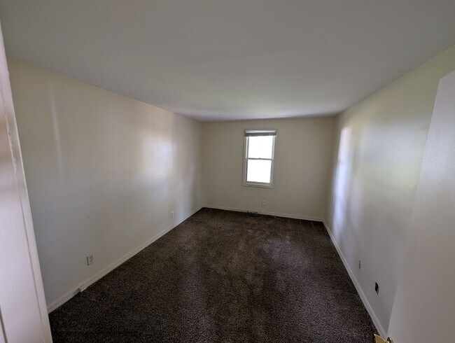 Building Photo - 148 N Cleveland Ave