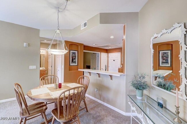 Building Photo - 14000 N 94th St