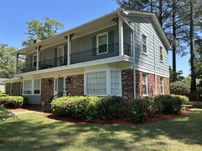 Building Photo - 902 Wilcox Ave