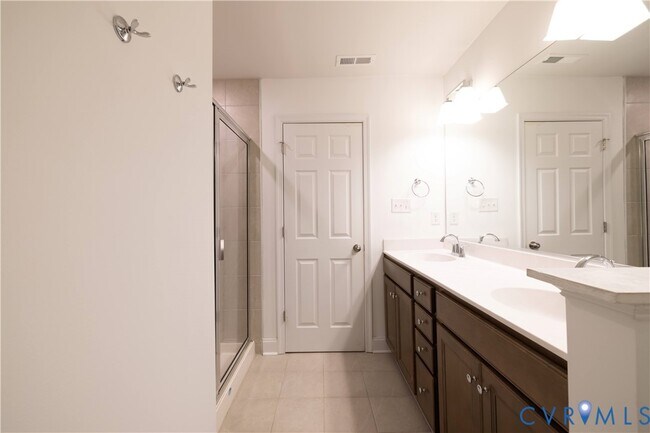 Building Photo - 6932 Leire Ln