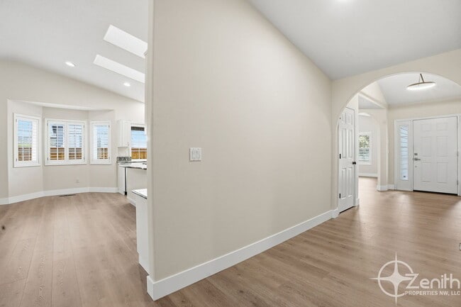 Building Photo - 2348 NW 45th Ave