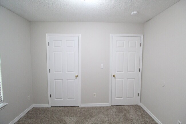 Building Photo - Updated 3BR/1BA Patio Home in Northeast Pensacola, Close to Downtown, Shopping, and Parks!