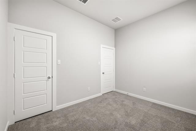 Building Photo - 405 Green Gables Dr