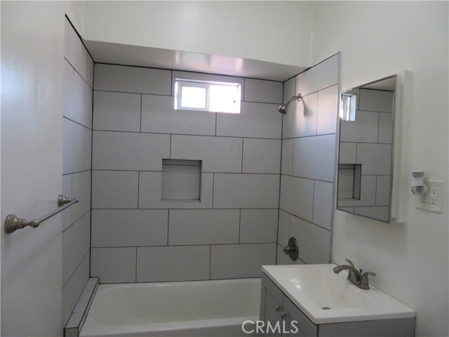 Building Photo - 3923 Normandie Ave