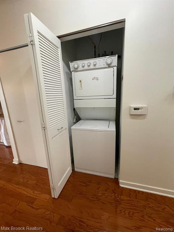 Building Photo - 101 Curry Ave