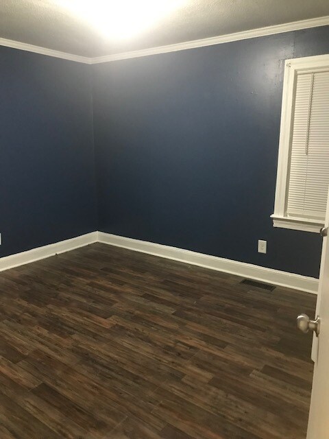 Building Photo - 595 South 7th Street