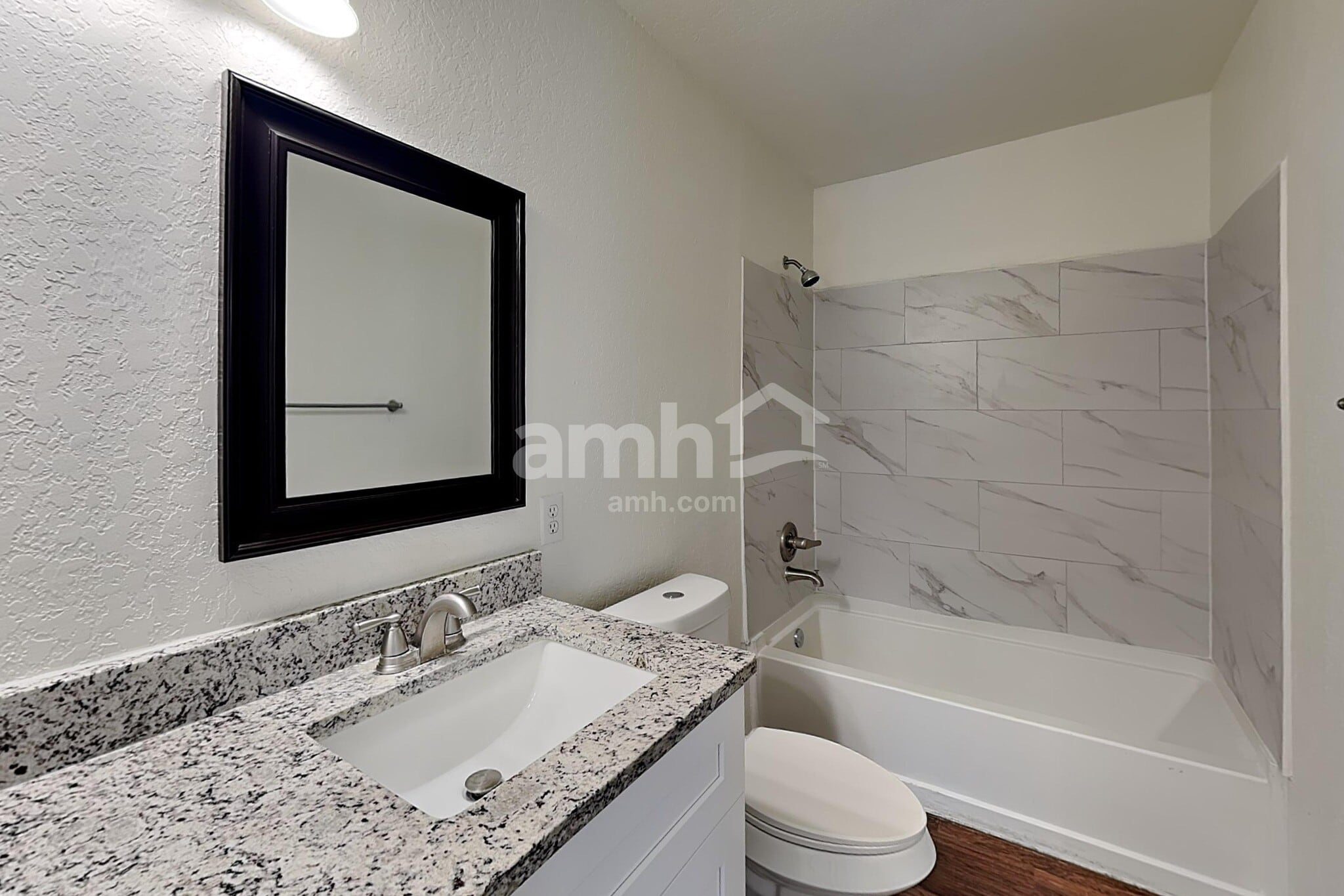 Building Photo - 9210 Laguna Falls