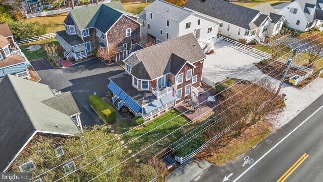 Building Photo - 330 Garfield Pkwy