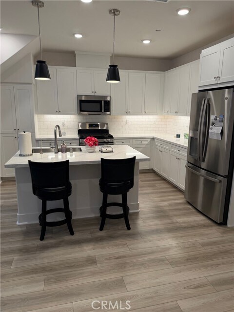 Building Photo - 3930 Lavine Wy