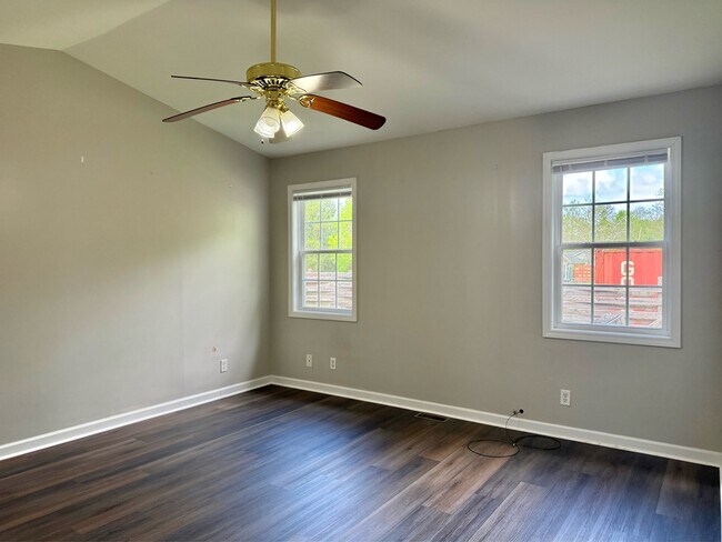 Building Photo - 109 Daughety Ct