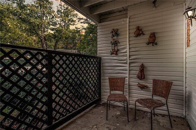Building Photo - 3599 Woodbriar Cir