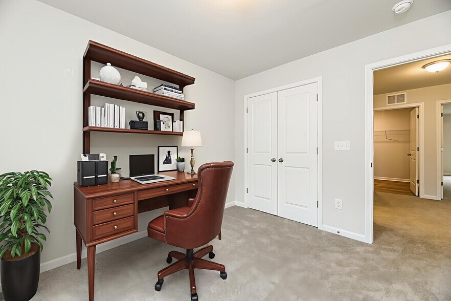 Building Photo - 2860 Summer Townes Wy