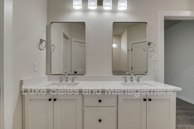 Building Photo - 8301 NW 163rd Ter