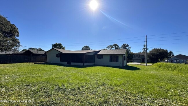 Building Photo - 3807 Jupiter Blvd SE