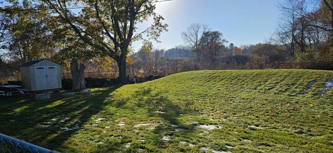 Building Photo - 10016 3rd Ave