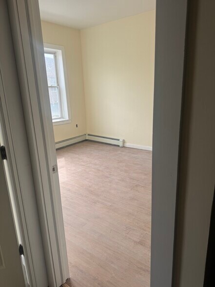 Building Photo - 213 Harrison Ave